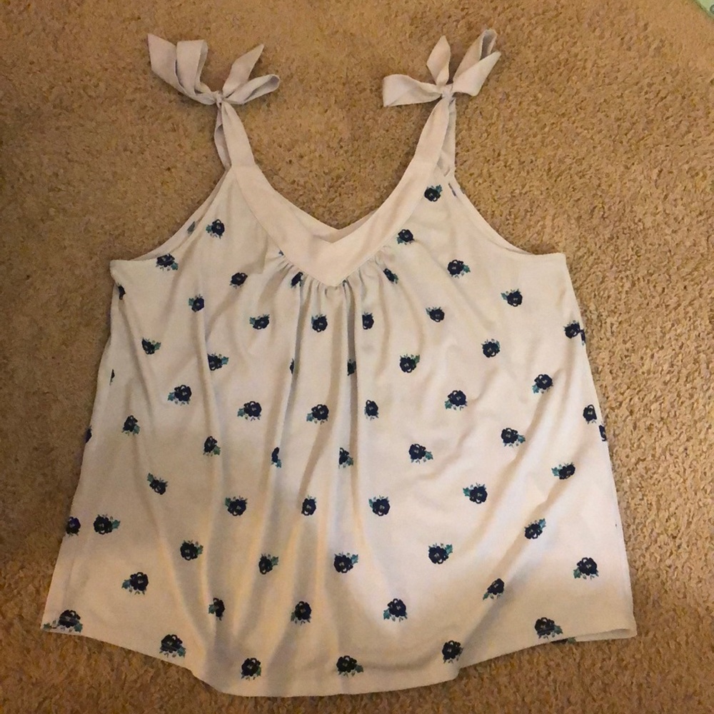 Tie tank top